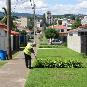 serviços de limpeza e manutenção