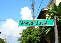RUA VOVÓ JÚLIA